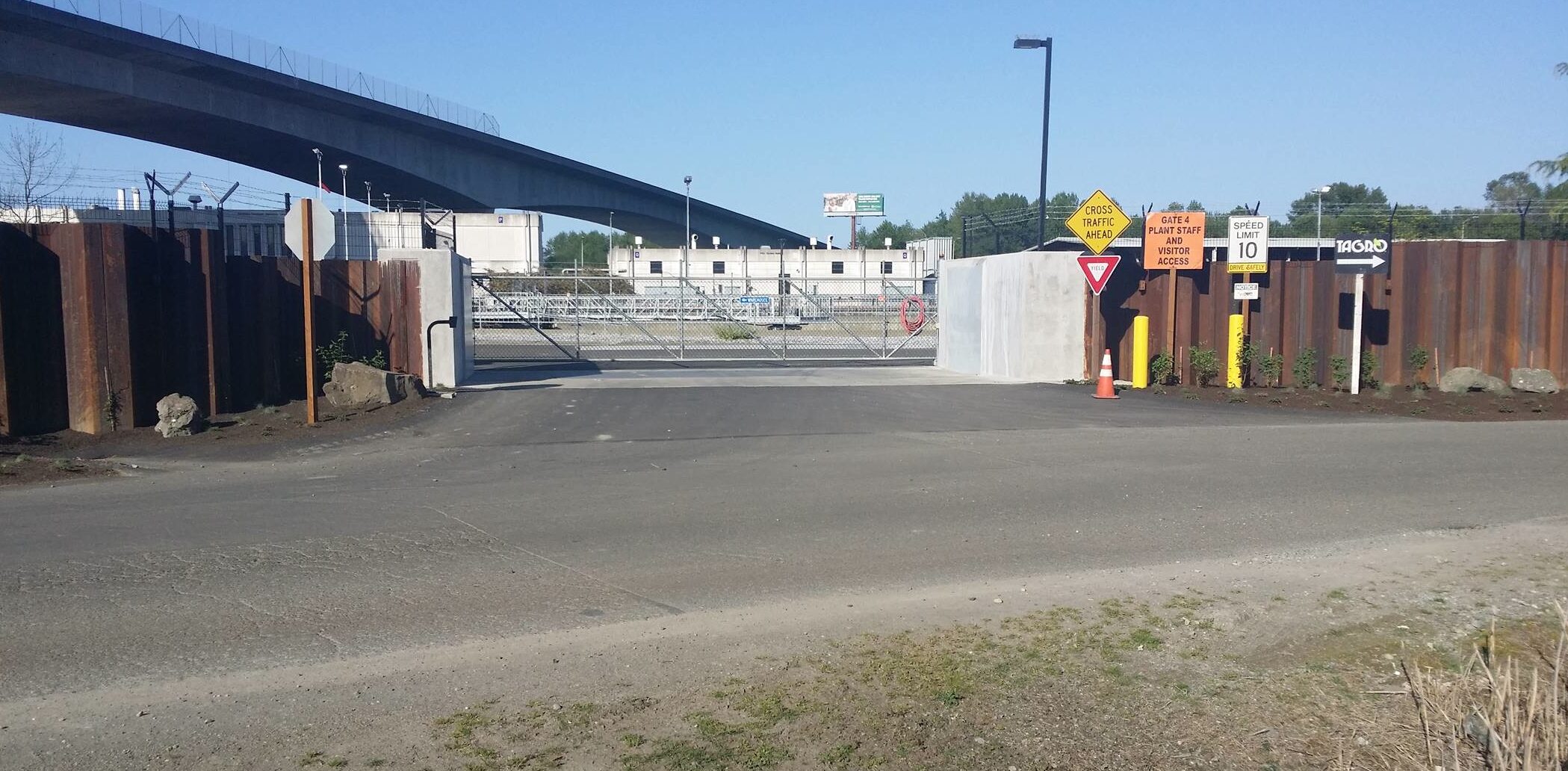 FloodBreak Automatic floodgate protects wastewater treatment plant from flooding