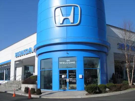 honda_store_front2