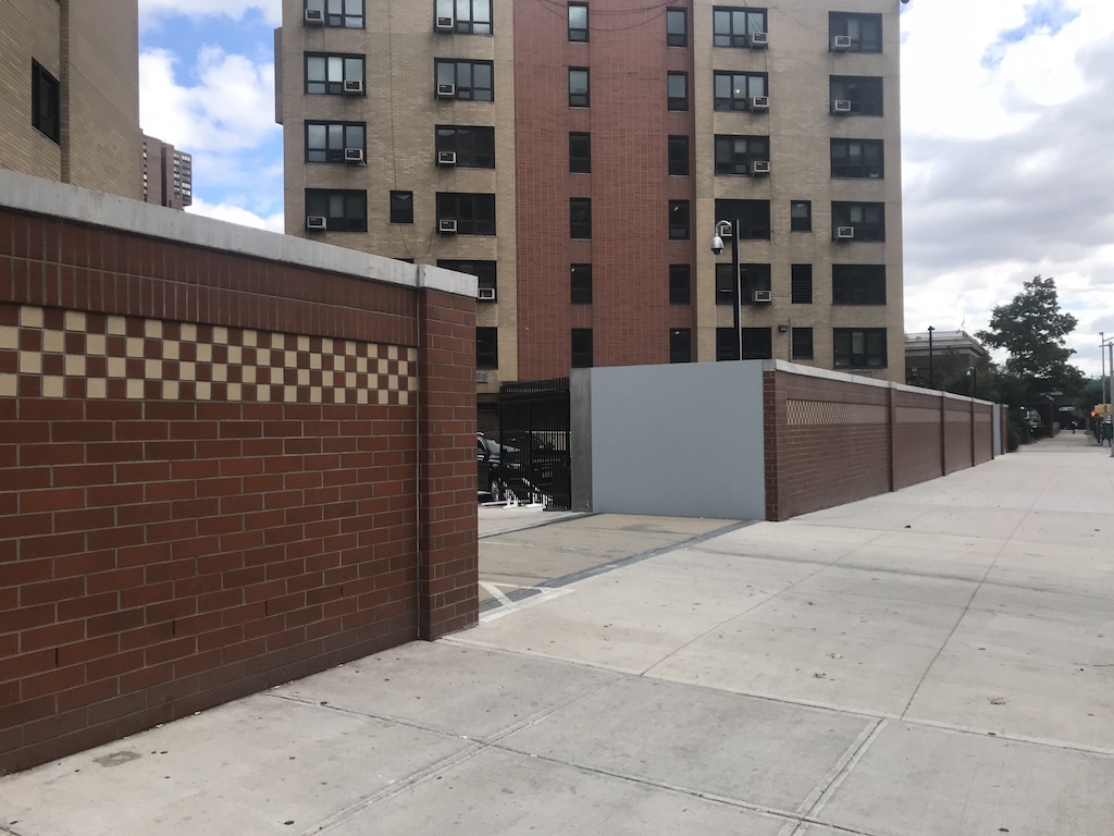 VAMC - Passive automatic vehicular gate - smfile