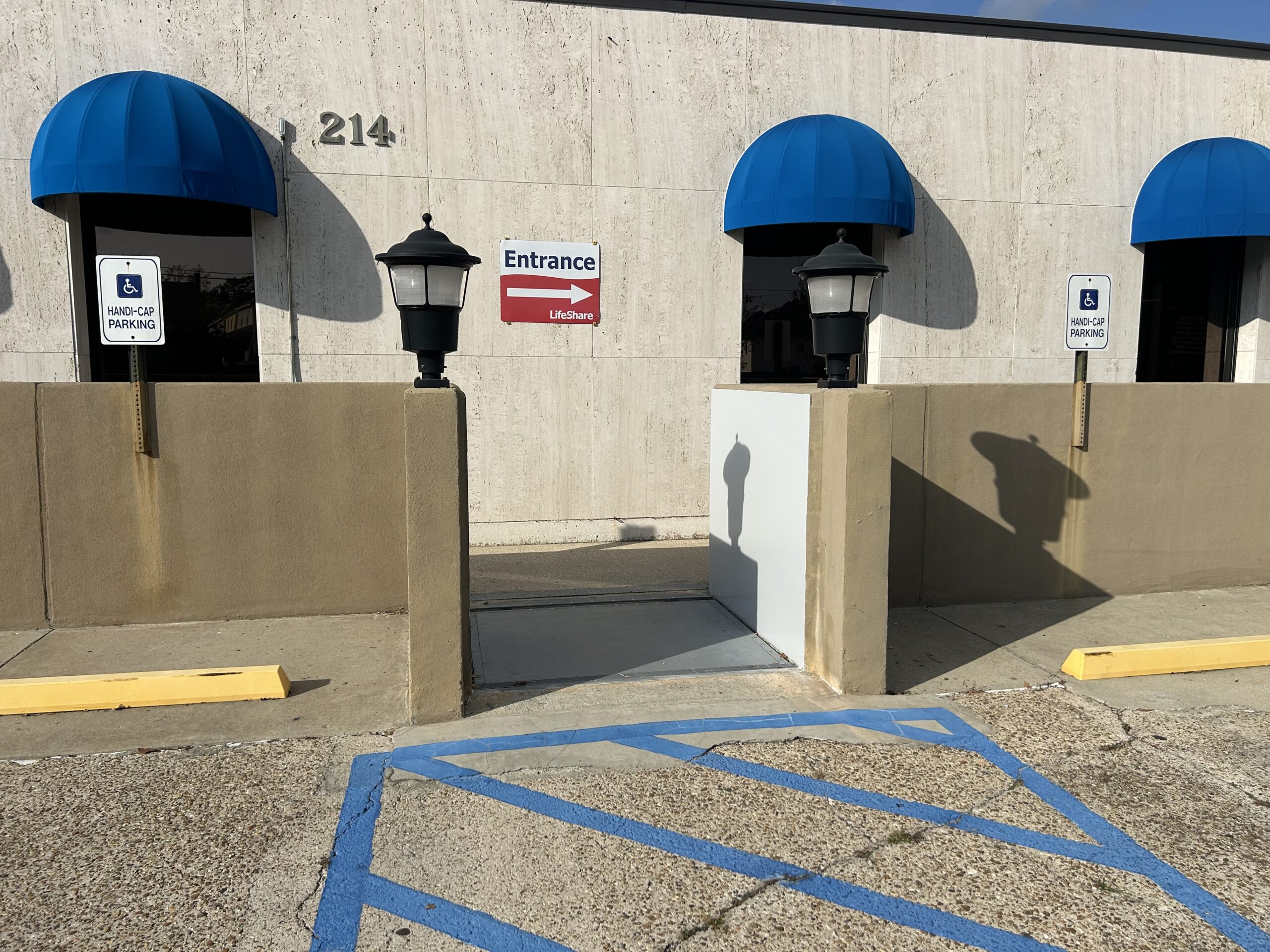 LifeShare Bloodcenter Uses FloodBreak Floodgates4