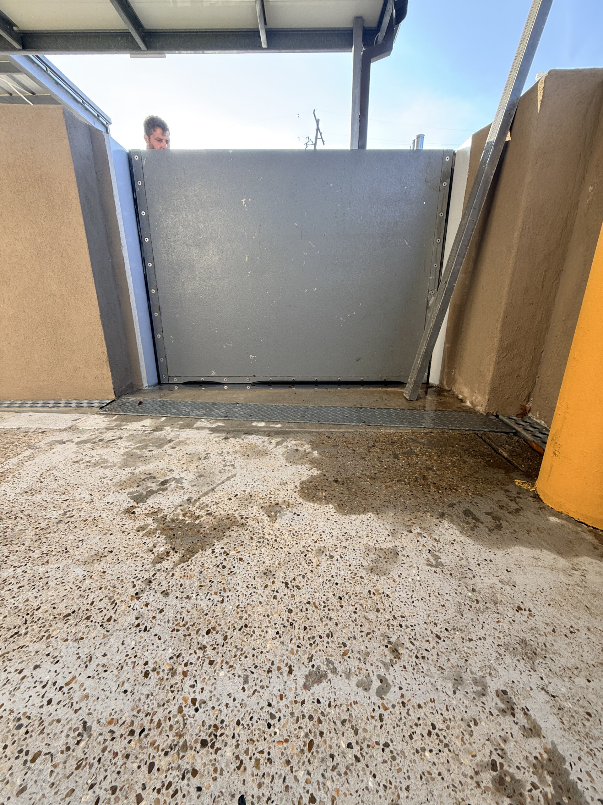 LifeShare Bloodcenter Uses FloodBreak Floodgates7