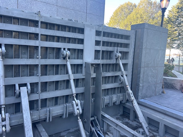 FloodBreak automatic flip up barrier - BPC-