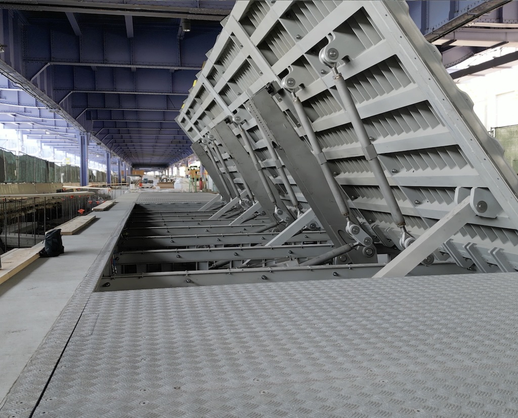 BMCR-Flip-up gate installation